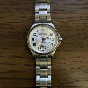 Victorinox Swiss Army Watch Automatic 38.7 Case Size